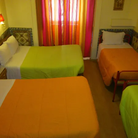 Pensao Estacao 3* Lissabon