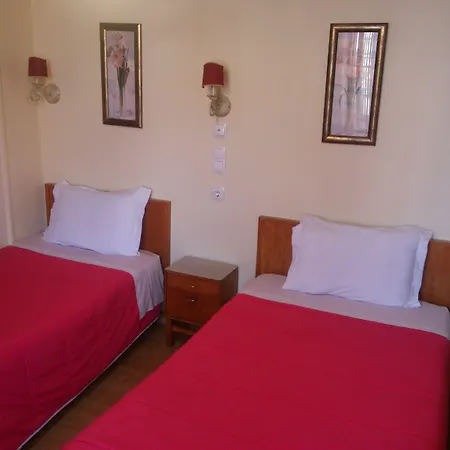 Pensao Estacao Gasthof 3*