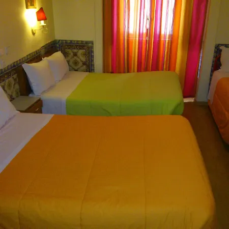 Pensao Estacao 3* Lisbona