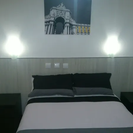 Pensao Estacao بيت ضيافة Lisboa