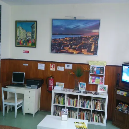 بيت ضيافة Pensao Estacao Lisboa