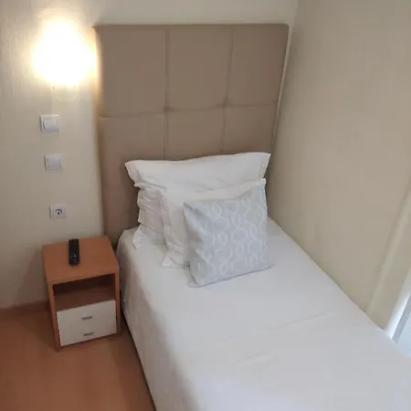 بيت ضيافة Pensao Estacao Lisboa