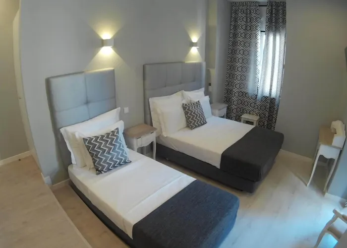 Pensión Pensao Estacao 3*